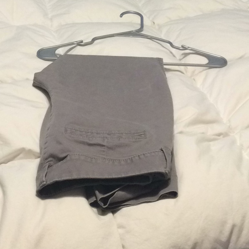 Old Navy Gray Pixie Ankle Pants